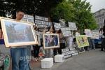 집회에서 펼쳐진 퍼포먼스의 문제점을 들어 이천시청을 항의 방문한 동물협회 회원들.